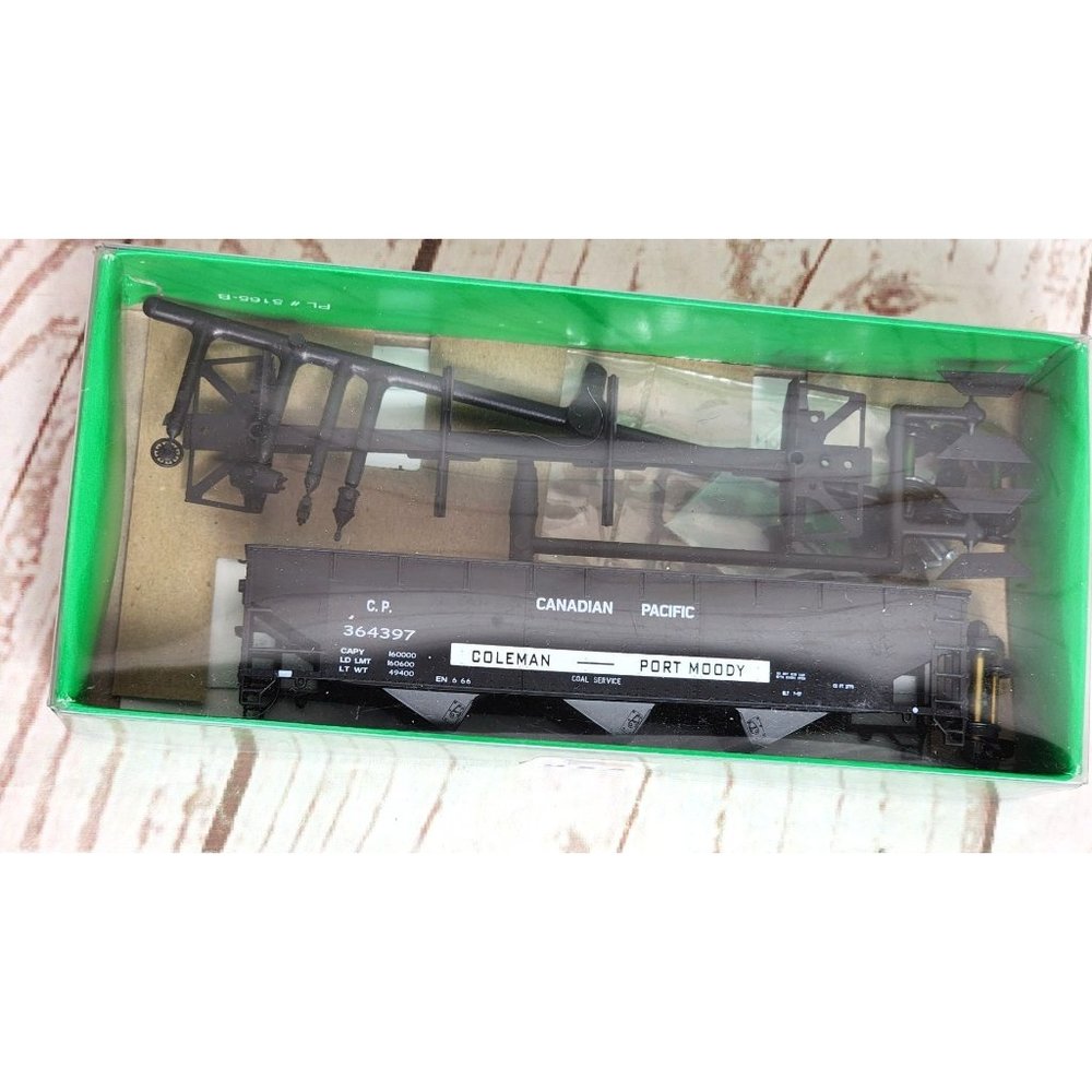 Bowser Stewart Hobbies 70 Ton Offset Hopper - Canadian Pacific Model Train